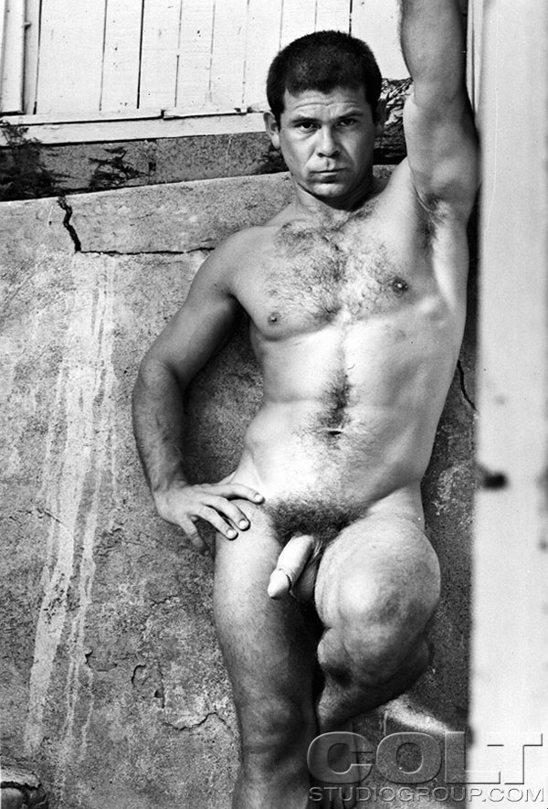 Larry Lara Posing Naked